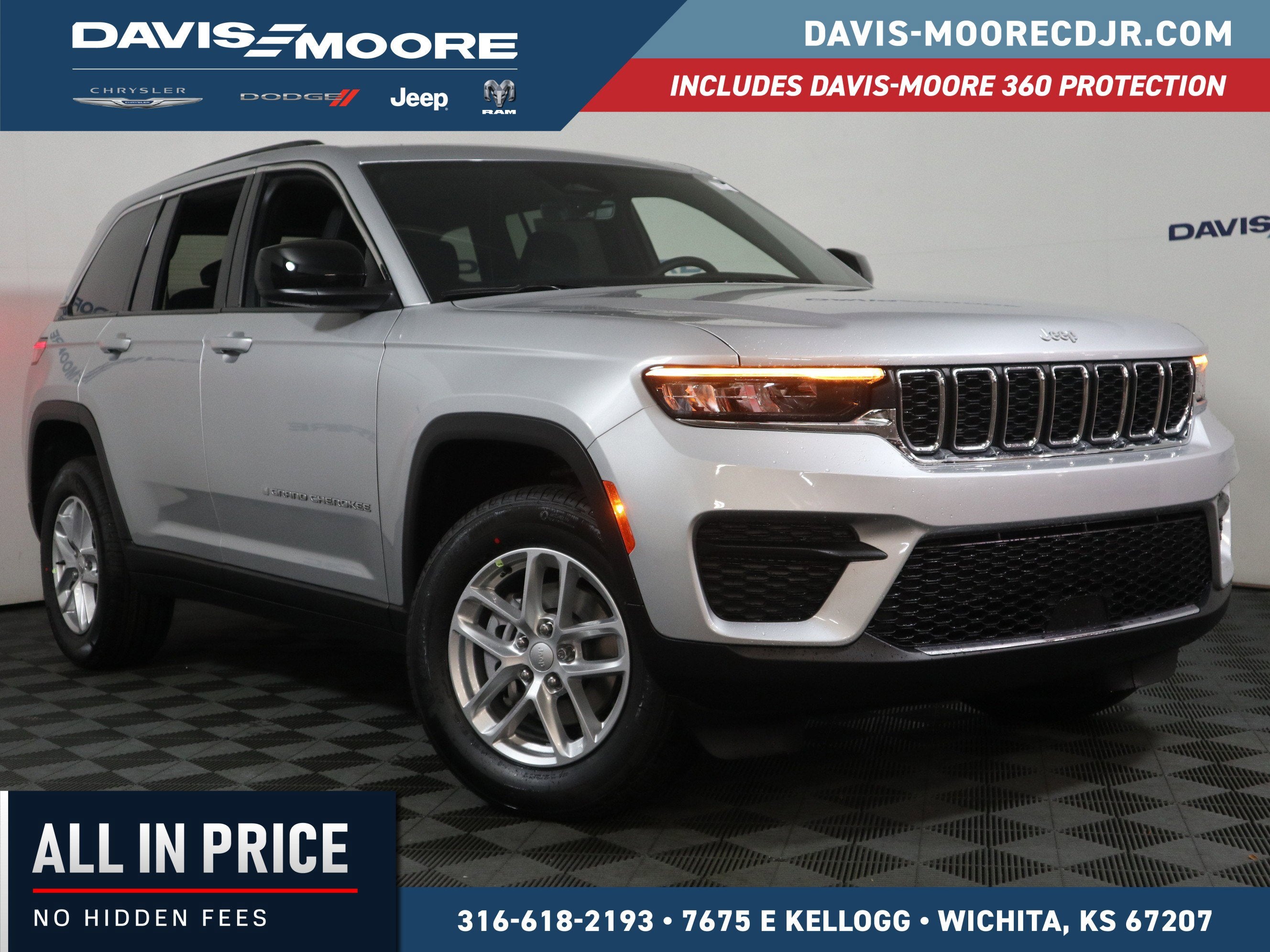 2026 Jeep Grand Cherokee Laredo X 4x4 in Silver Zynith — front three-quarter view