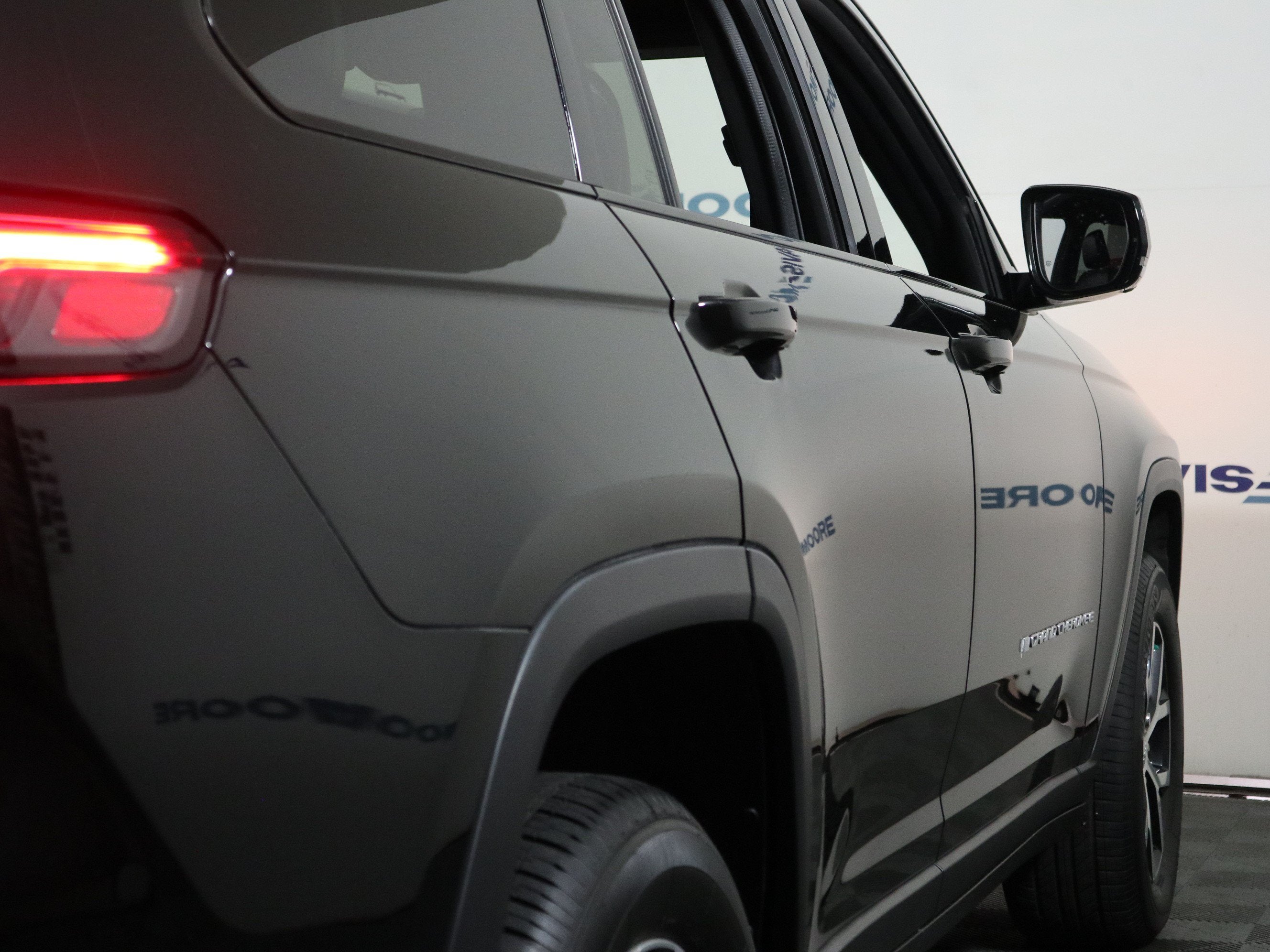 2024 Jeep Grand Cherokee L — detail view