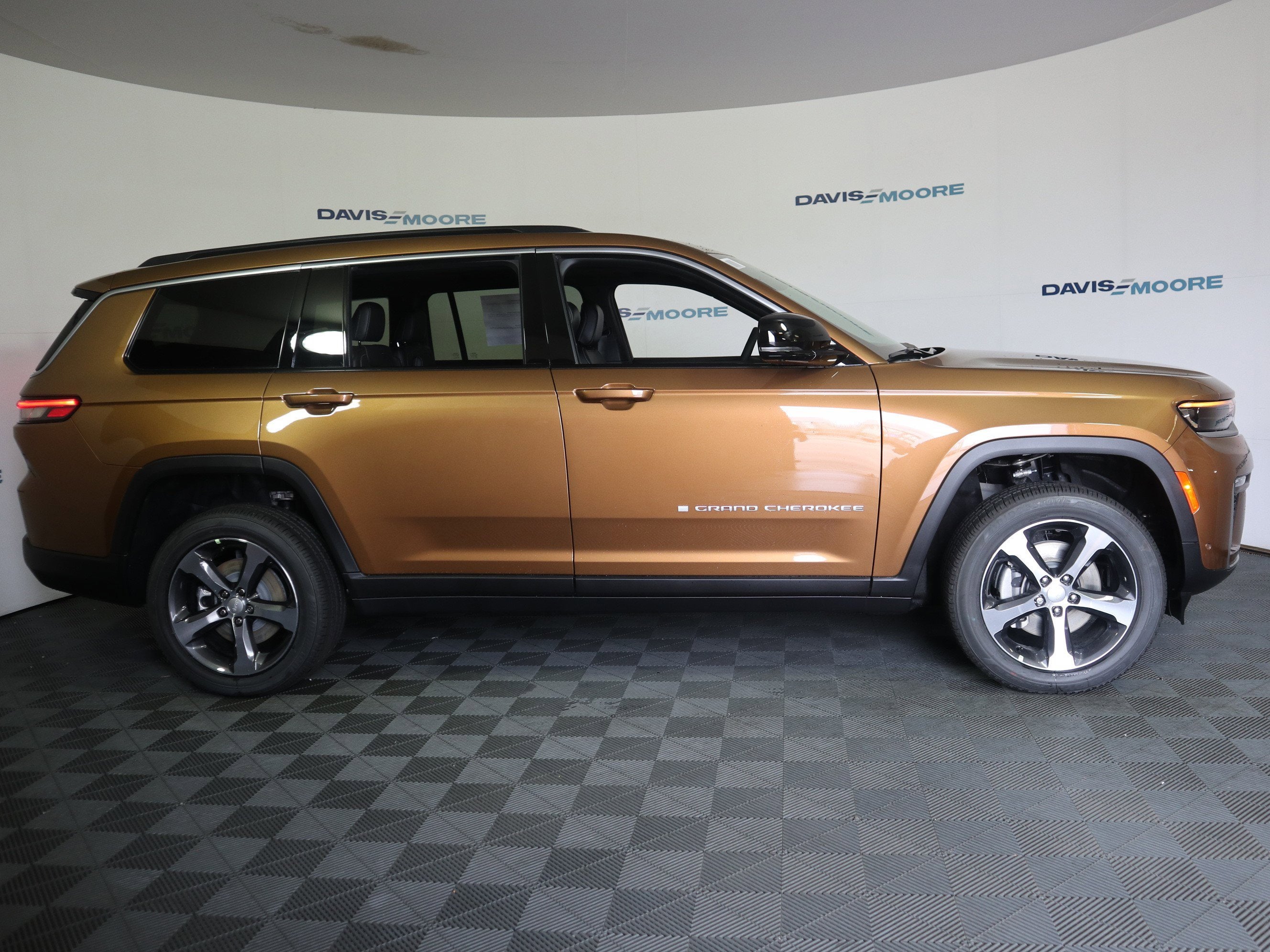 2026 Jeep Grand Cherokee L — interior view
