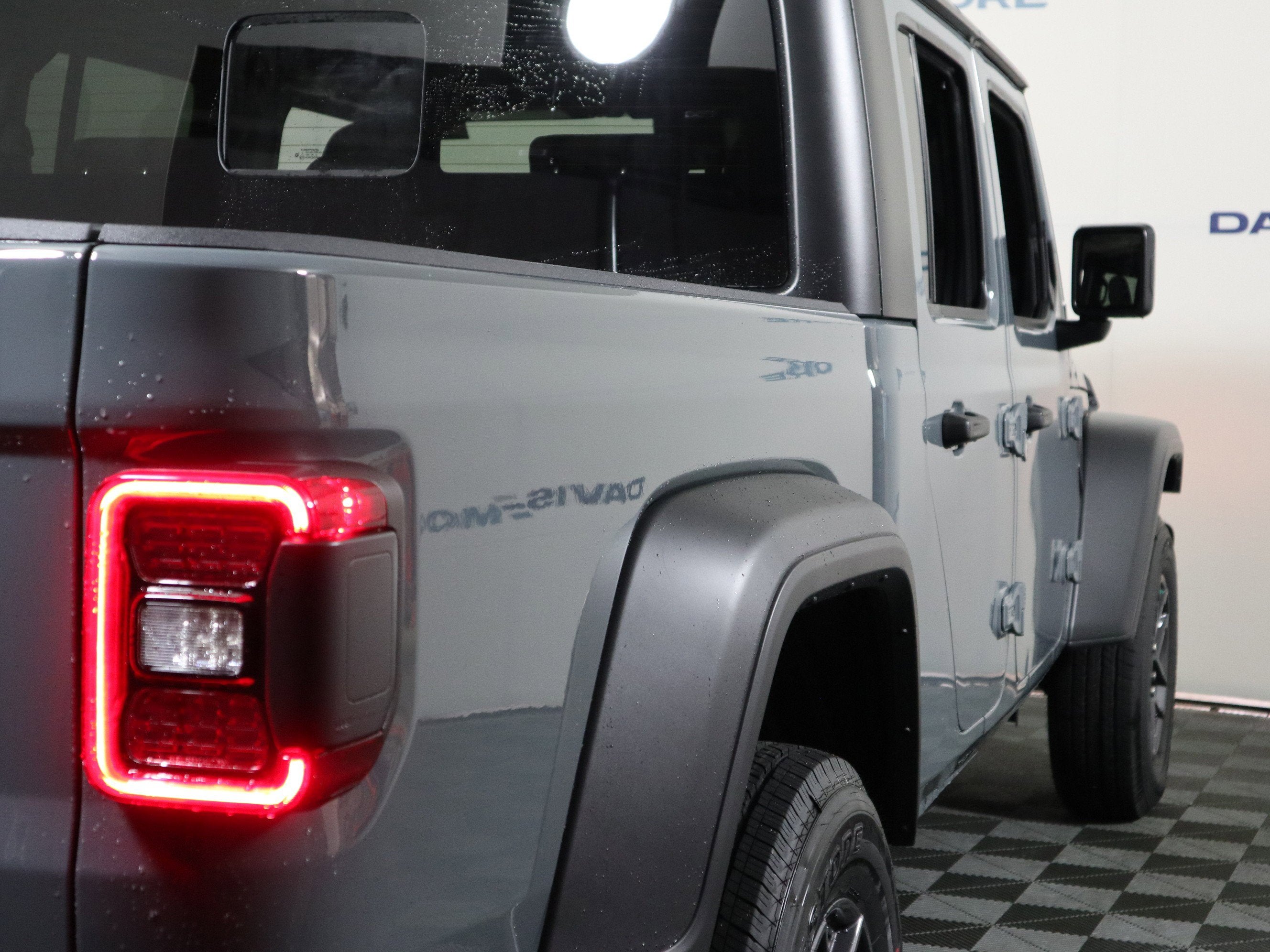 2025 Jeep Gladiator — detail view