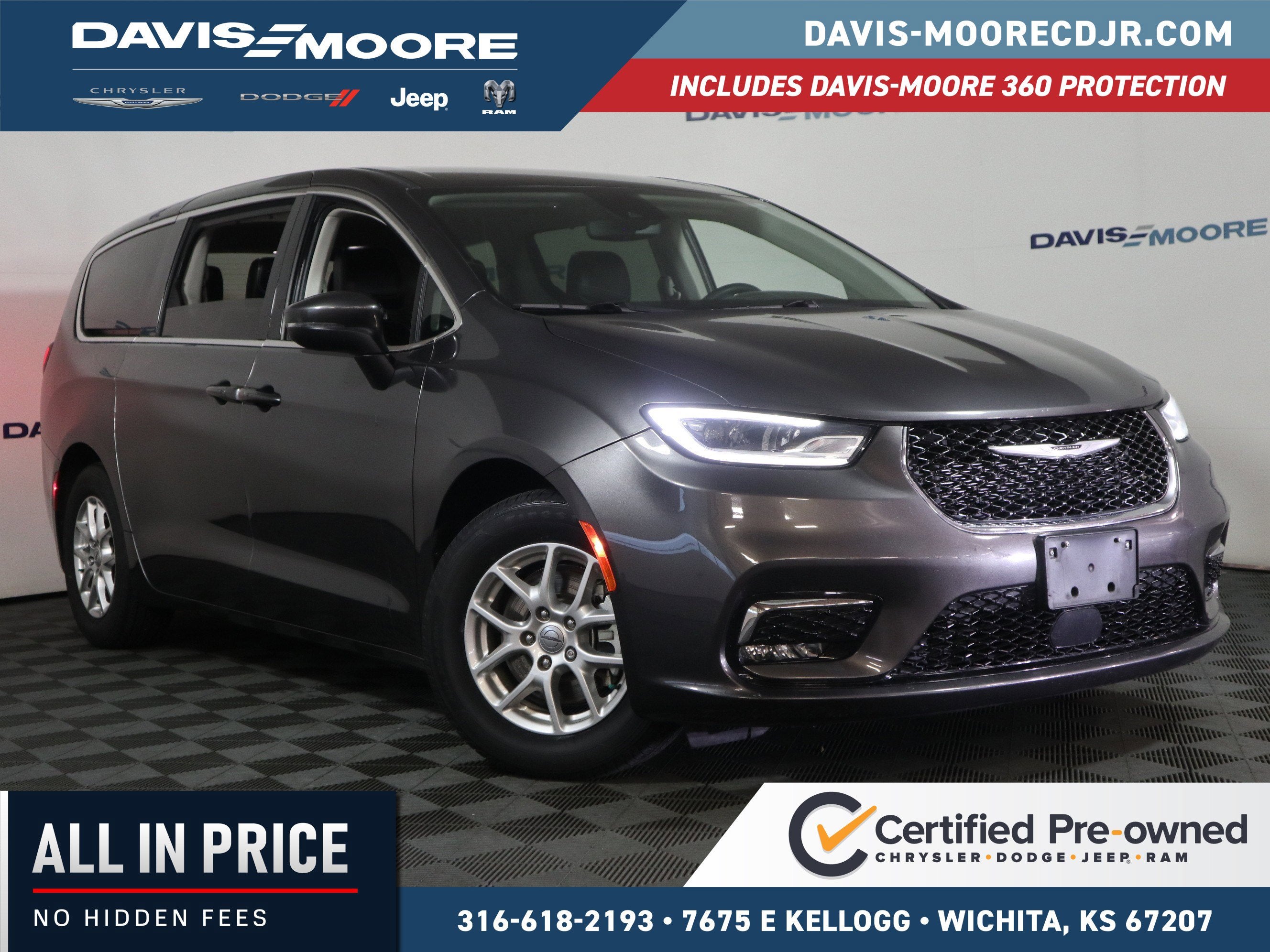 2023 Chrysler Pacifica Touring L in Granite Crystal Metallic Clearcoat — front three-quarter view