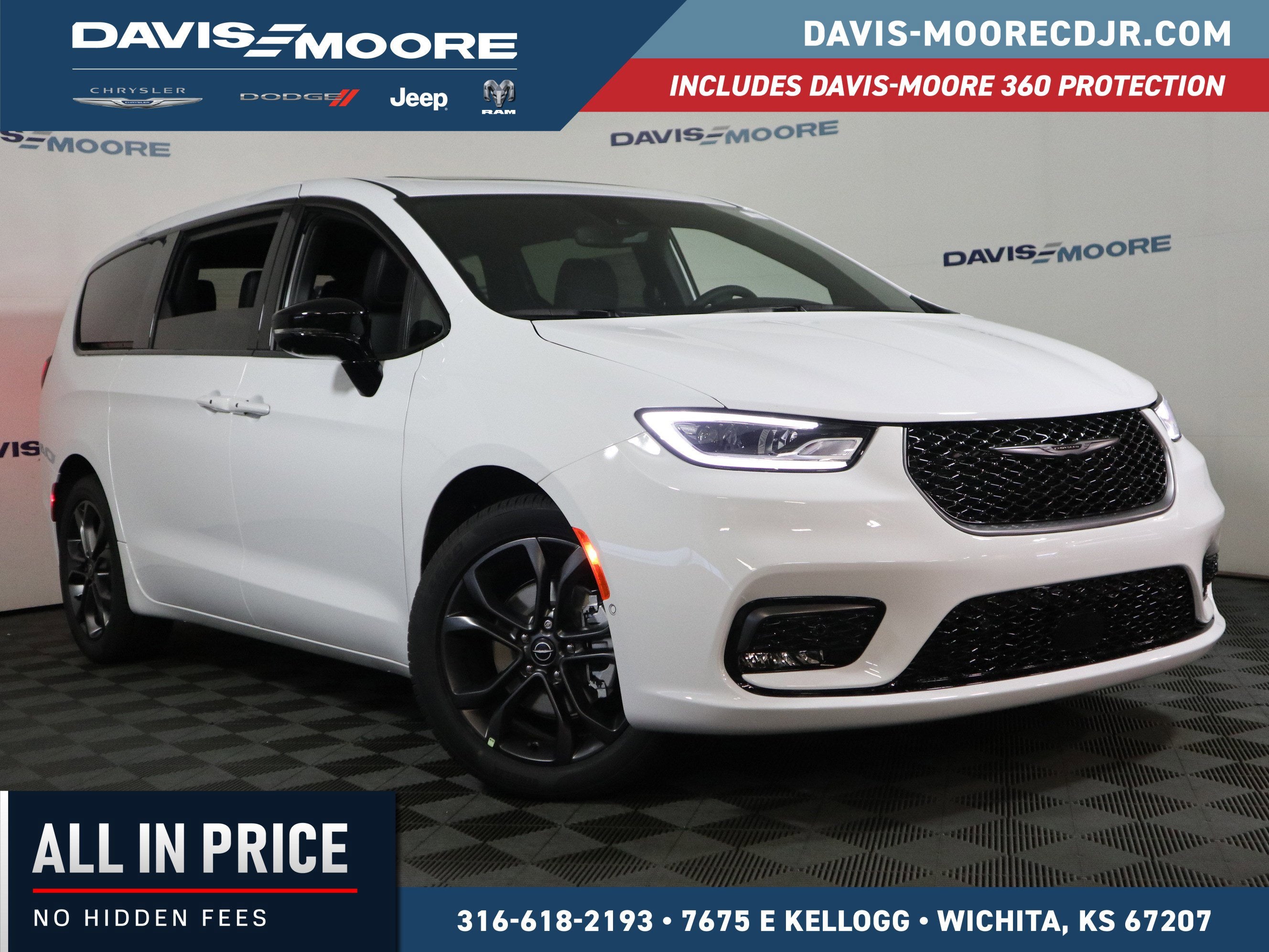 2026 Chrysler Pacifica Select in Bright White Clearcoat — front three-quarter view