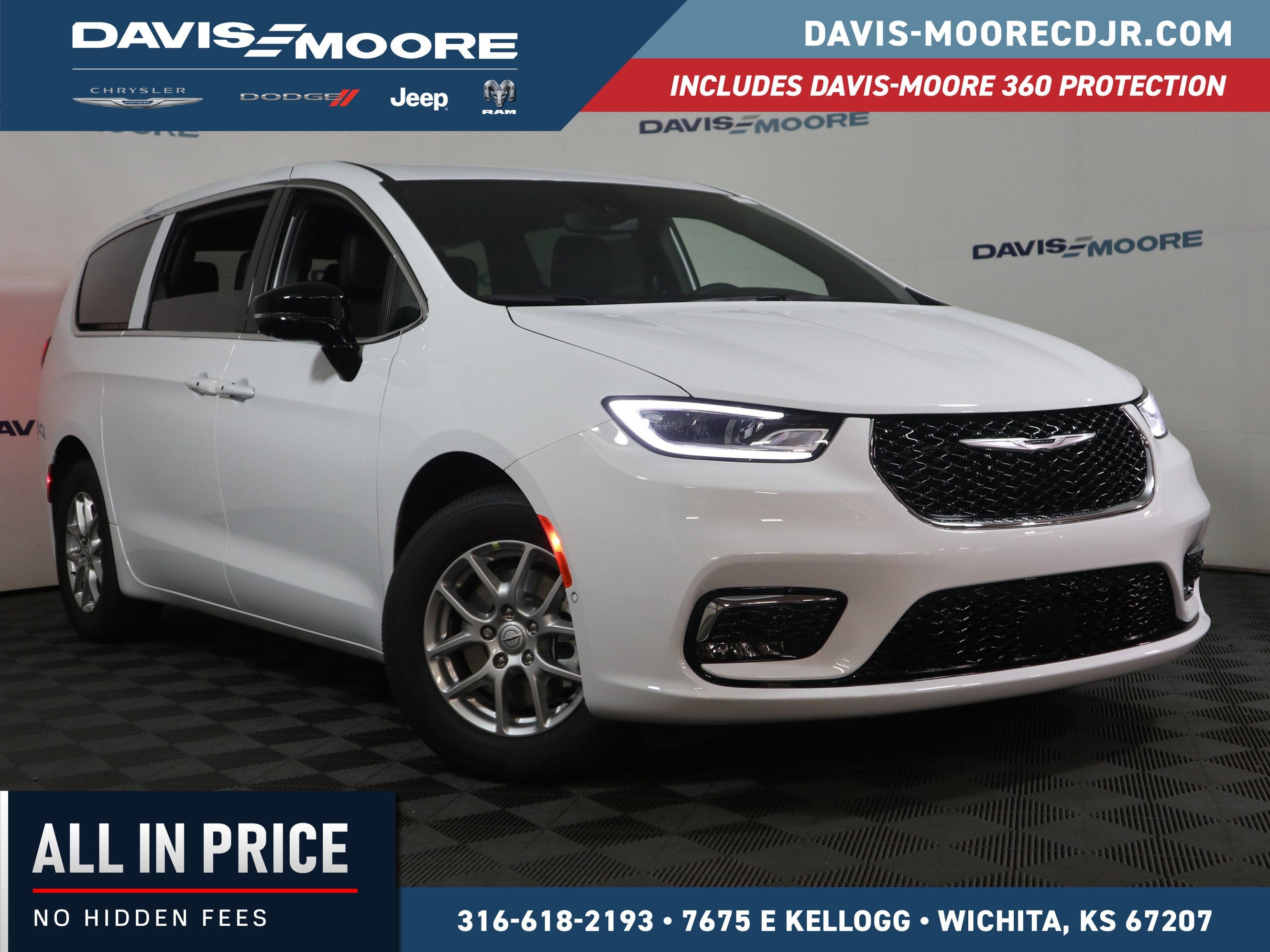 2026 Chrysler Pacifica Select in Bright White Clearcoat — front three-quarter view