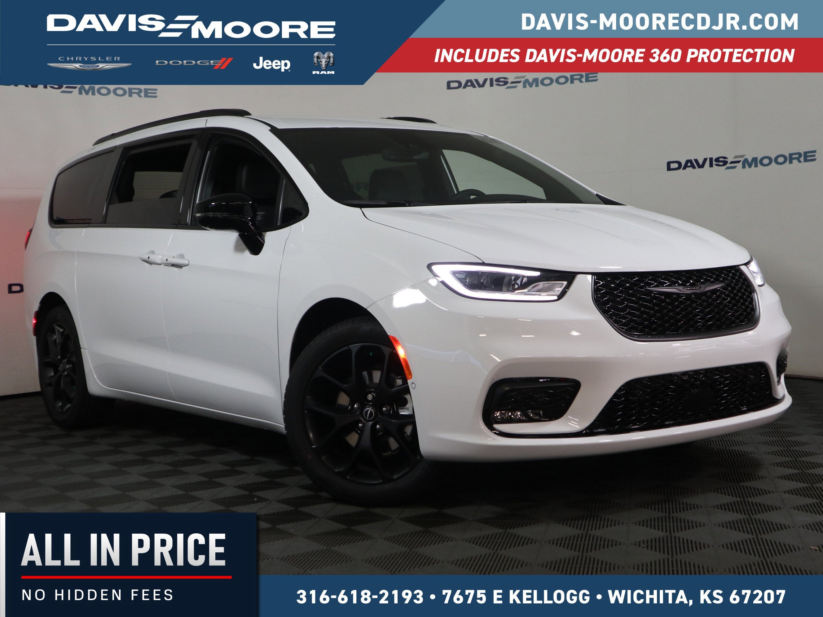 2026 Chrysler Pacifica Select in Bright White Clearcoat — front three-quarter view