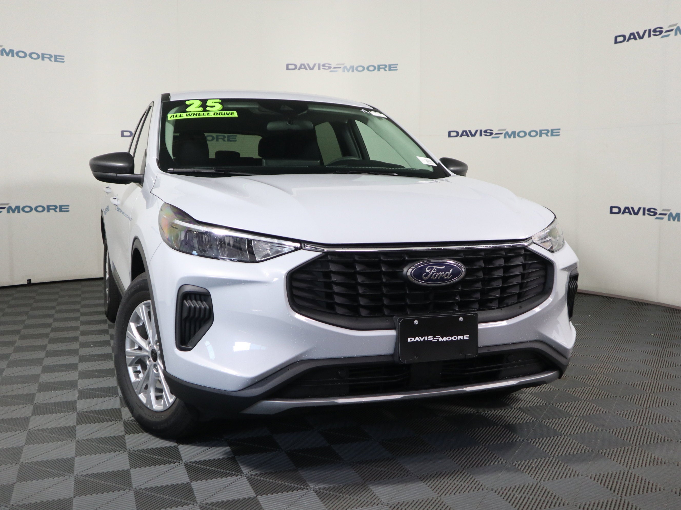 2025 Ford Escape — side profile view