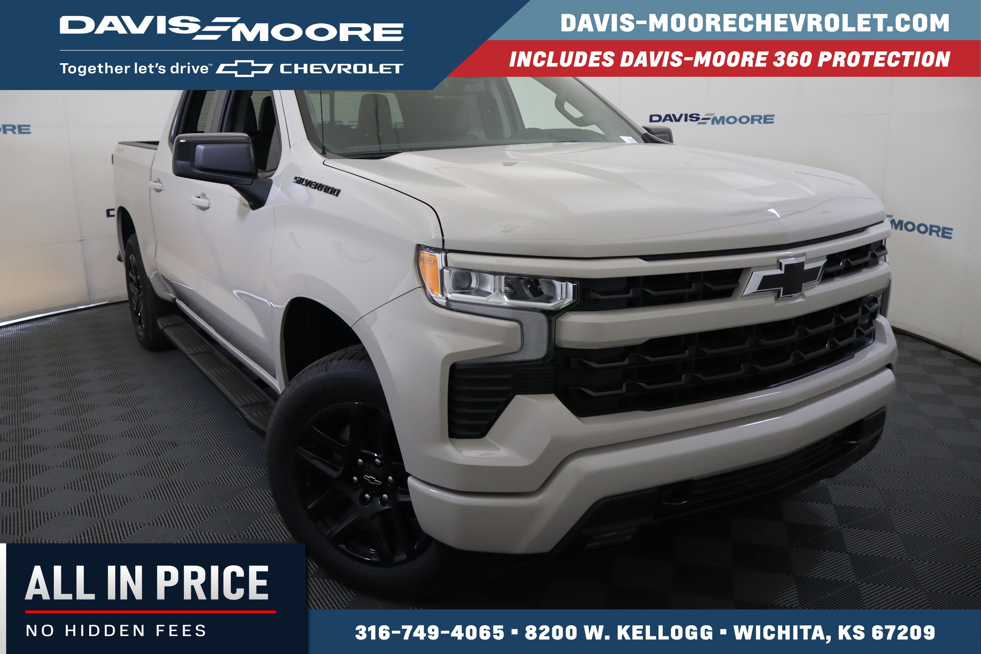 2026 Chevrolet Silverado 1500 RST Crew Cab 4WD in White Sands — front three-quarter view