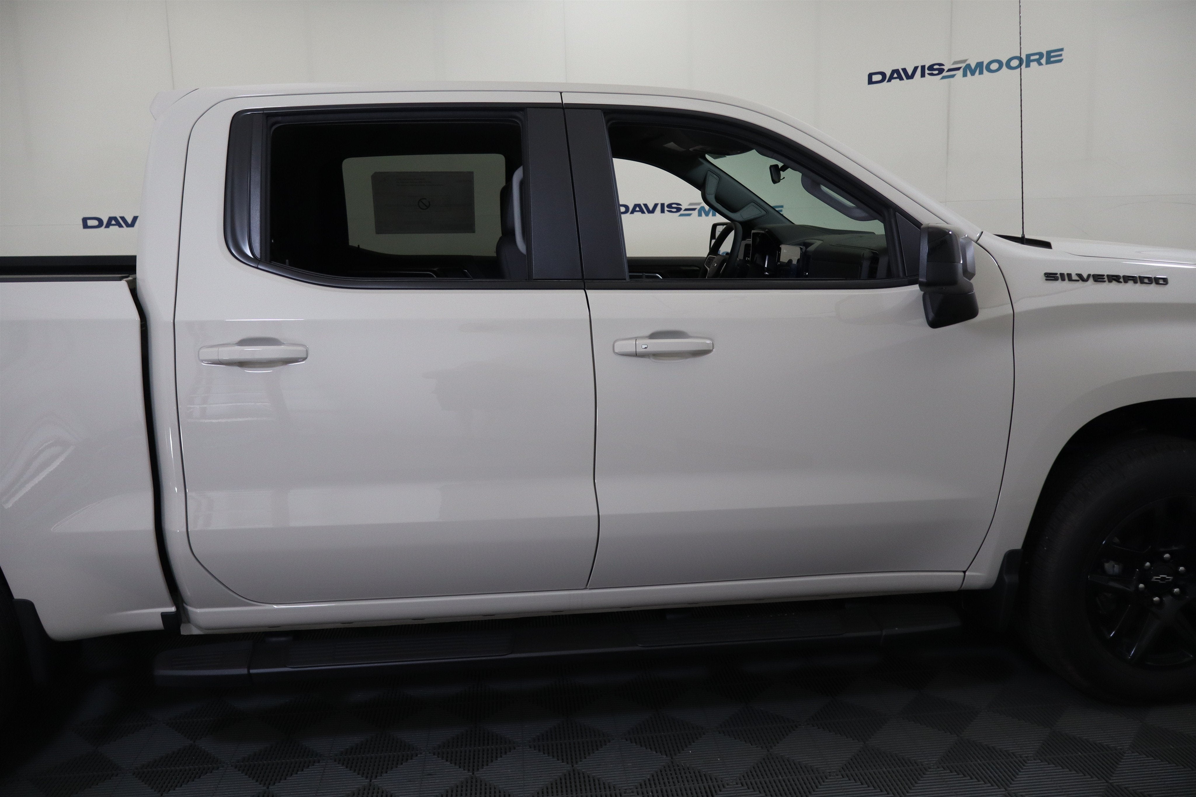 2026 Chevrolet Silverado 1500 — detail view
