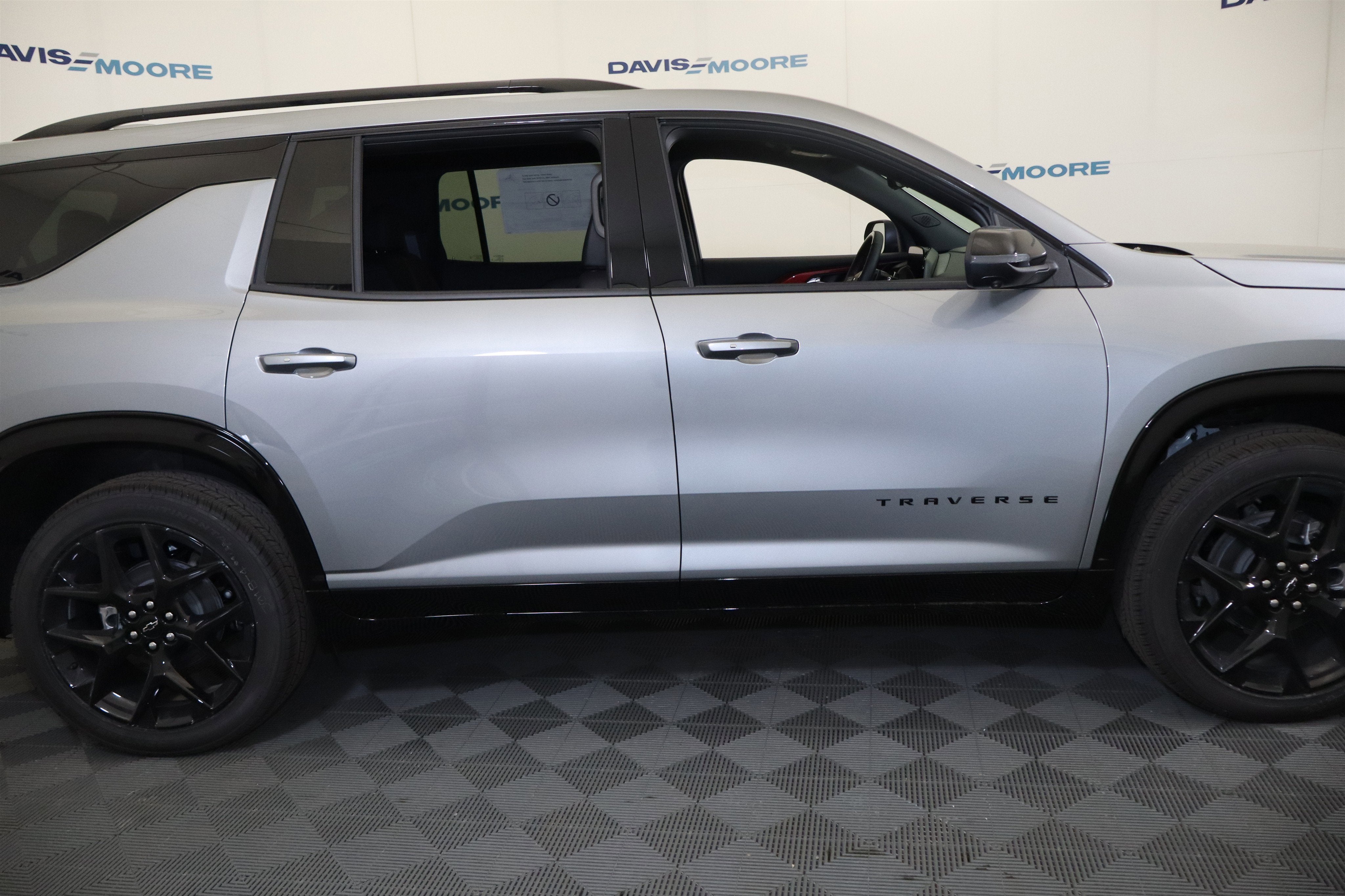 2026 Chevrolet Traverse — detail view