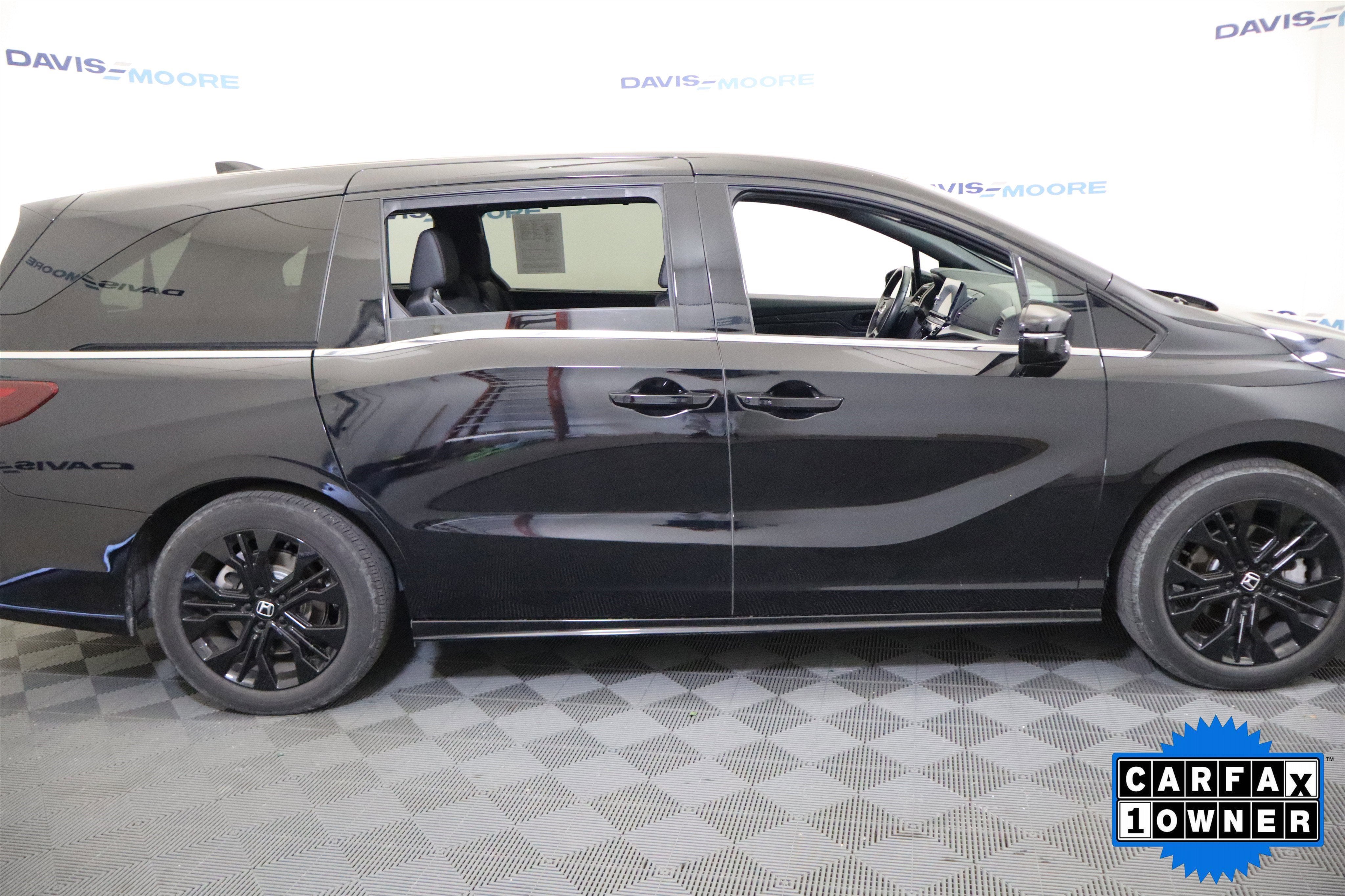 2025 Honda Odyssey — detail view